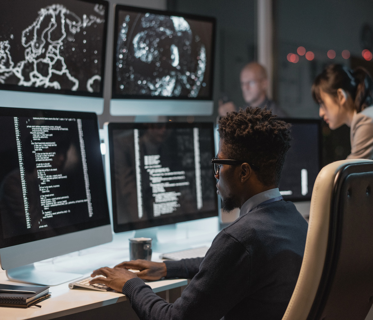 Un'organizzazione multinazionale migliora le difese sottoponendo a stress test il suo programma di cybersecurity